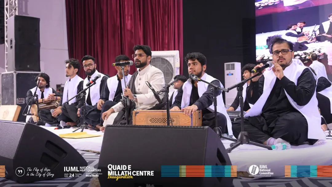 Faizan Ilahi, Sufi singer, during a live performance.